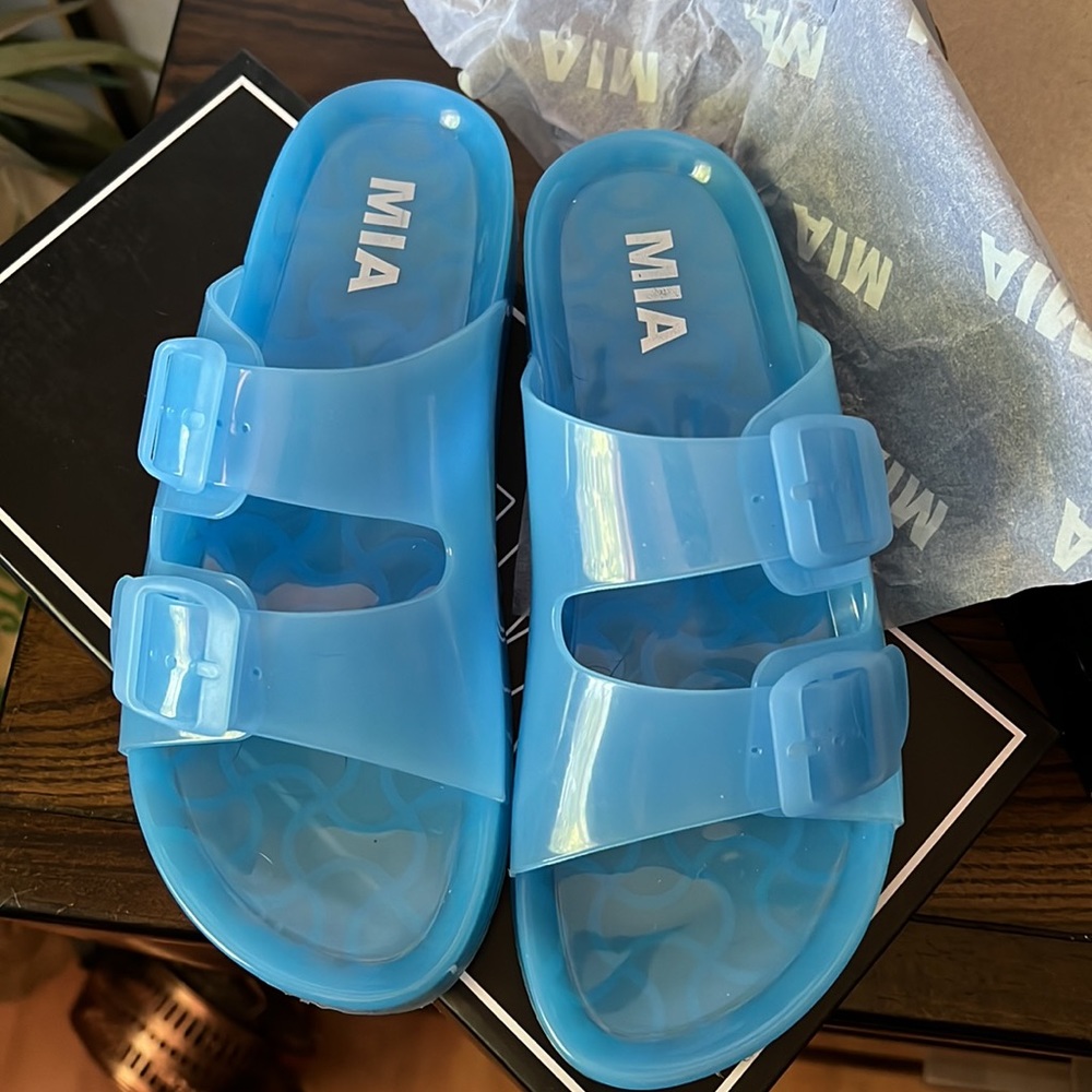 MIA bright blue jelly sandals